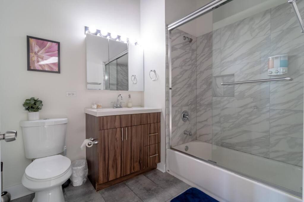 Spacious 2Br Vacation Rental With City View, Optional Parking And Gym Near Mccormick Place & Downtown Chicago Attractions Esterno foto