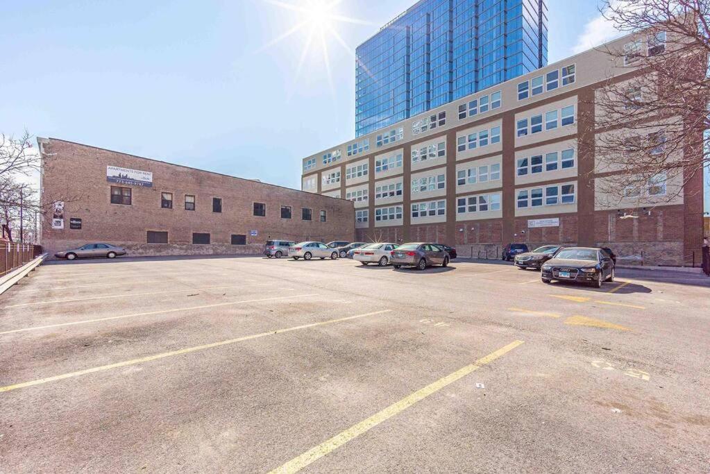 Spacious 2Br Vacation Rental With City View, Optional Parking And Gym Near Mccormick Place & Downtown Chicago Attractions Esterno foto